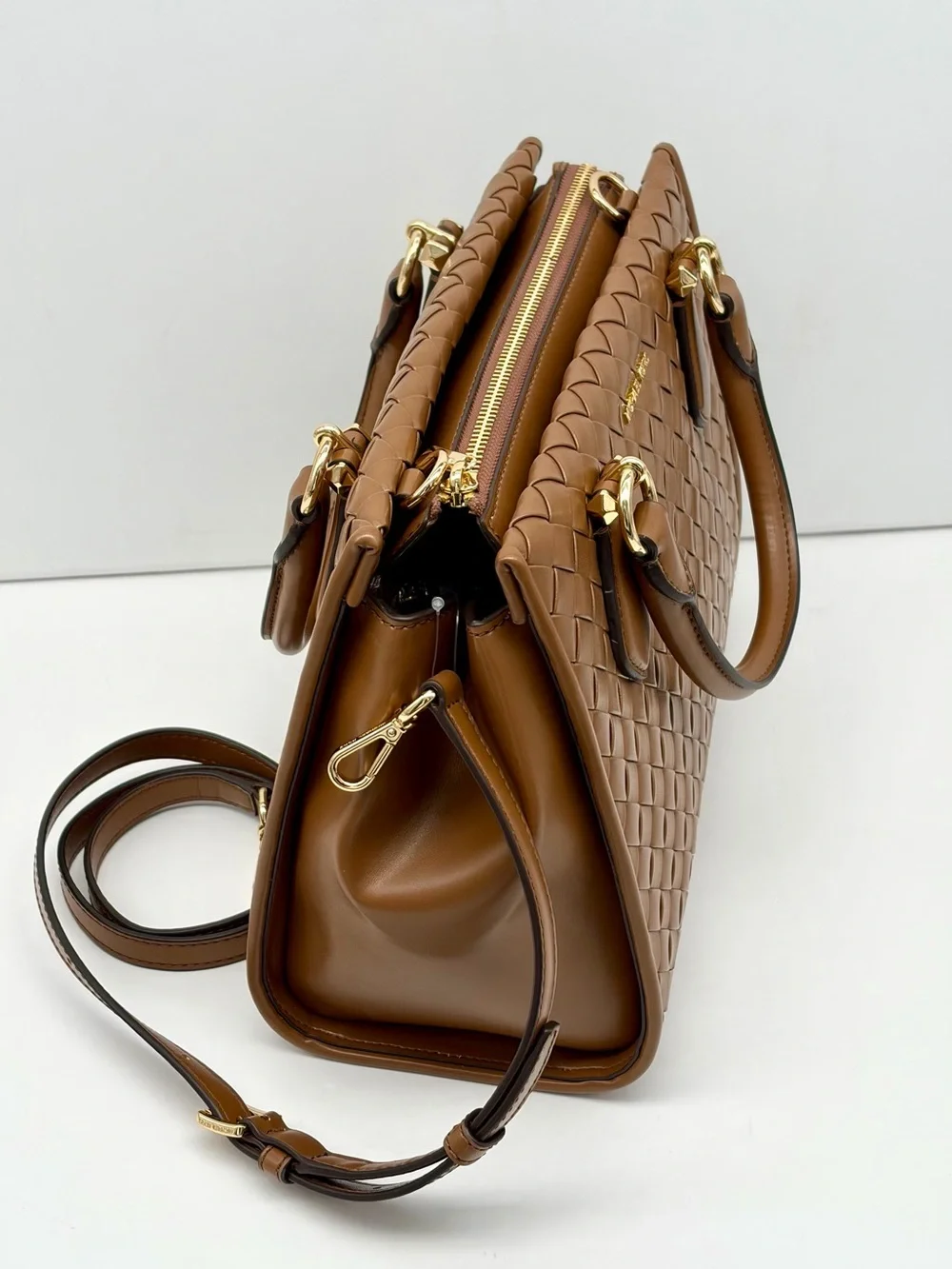 MICHAEL KORS  Marilyn Medium Woven Satchel Crossbody Bag Luggage
